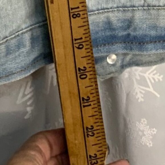 CI Sono Womens Distressed Denim Jean Jacket Size Medium - Picture 2 of 14